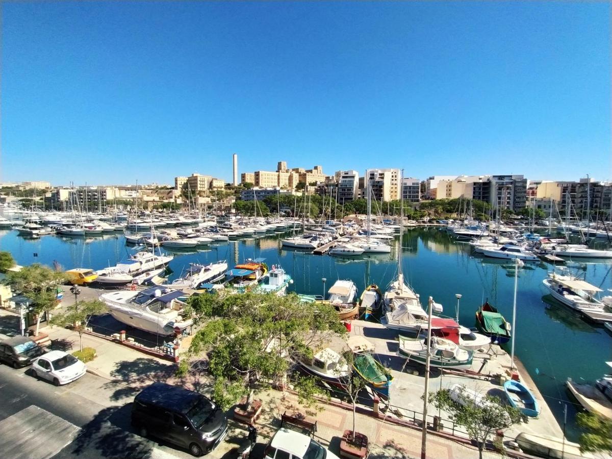 2 Bedroom, Bright & Central Top Floor Apartment - 5 Msida Eksteriør bilde