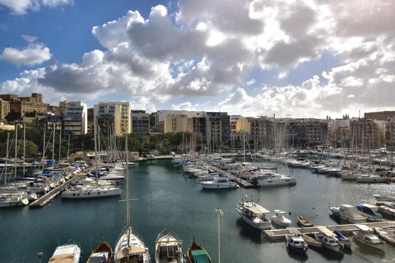 2 Bedroom, Bright & Central Top Floor Apartment - 5 Msida Eksteriør bilde