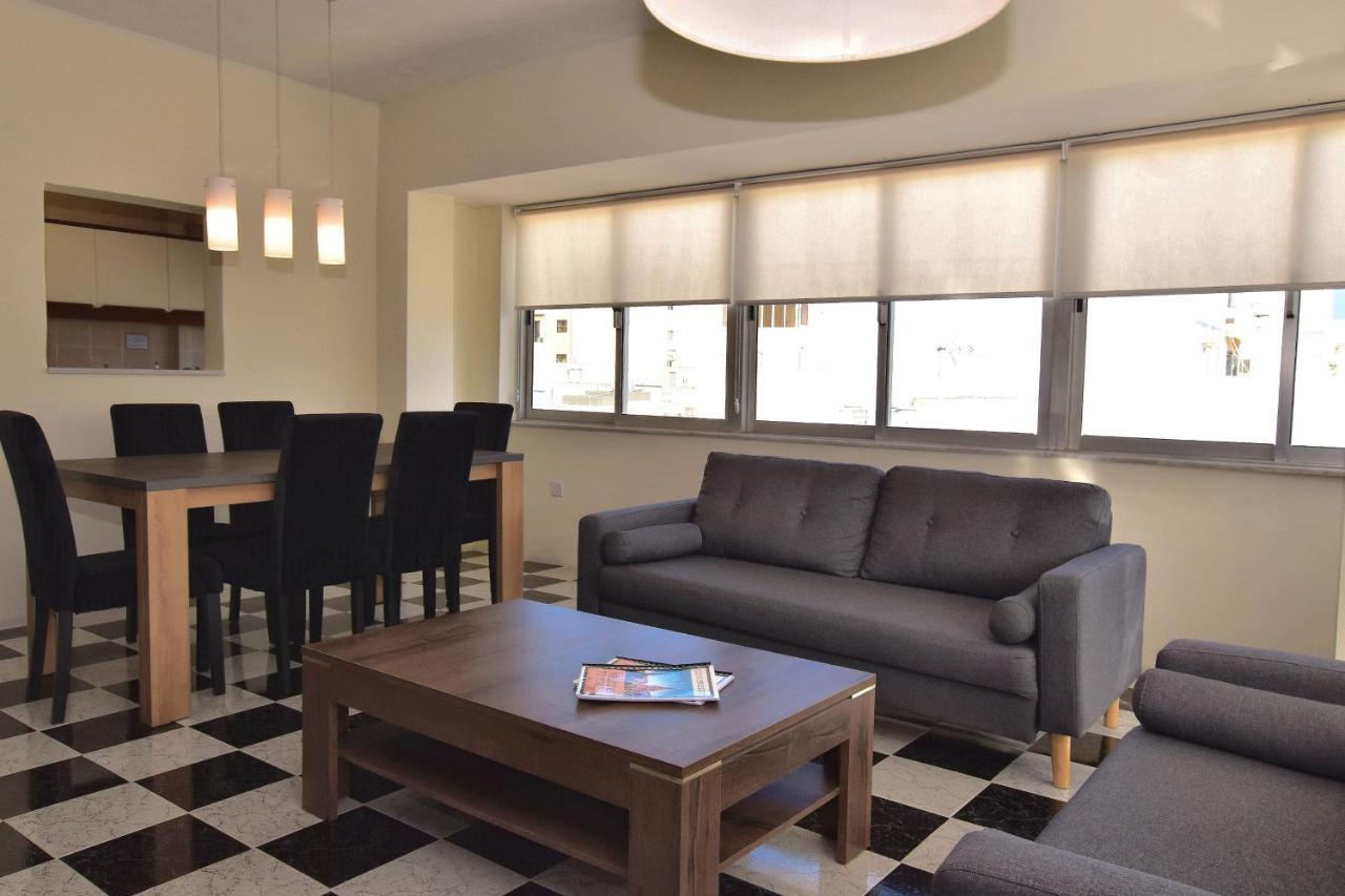 2 Bedroom, Bright & Central Top Floor Apartment - 5 Msida Eksteriør bilde