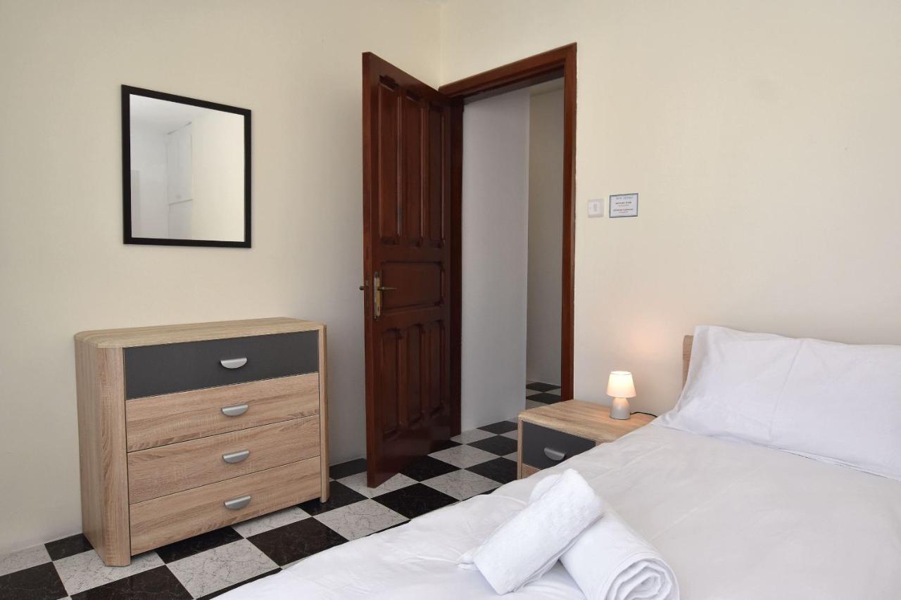 2 Bedroom, Bright & Central Top Floor Apartment - 5 Msida Eksteriør bilde