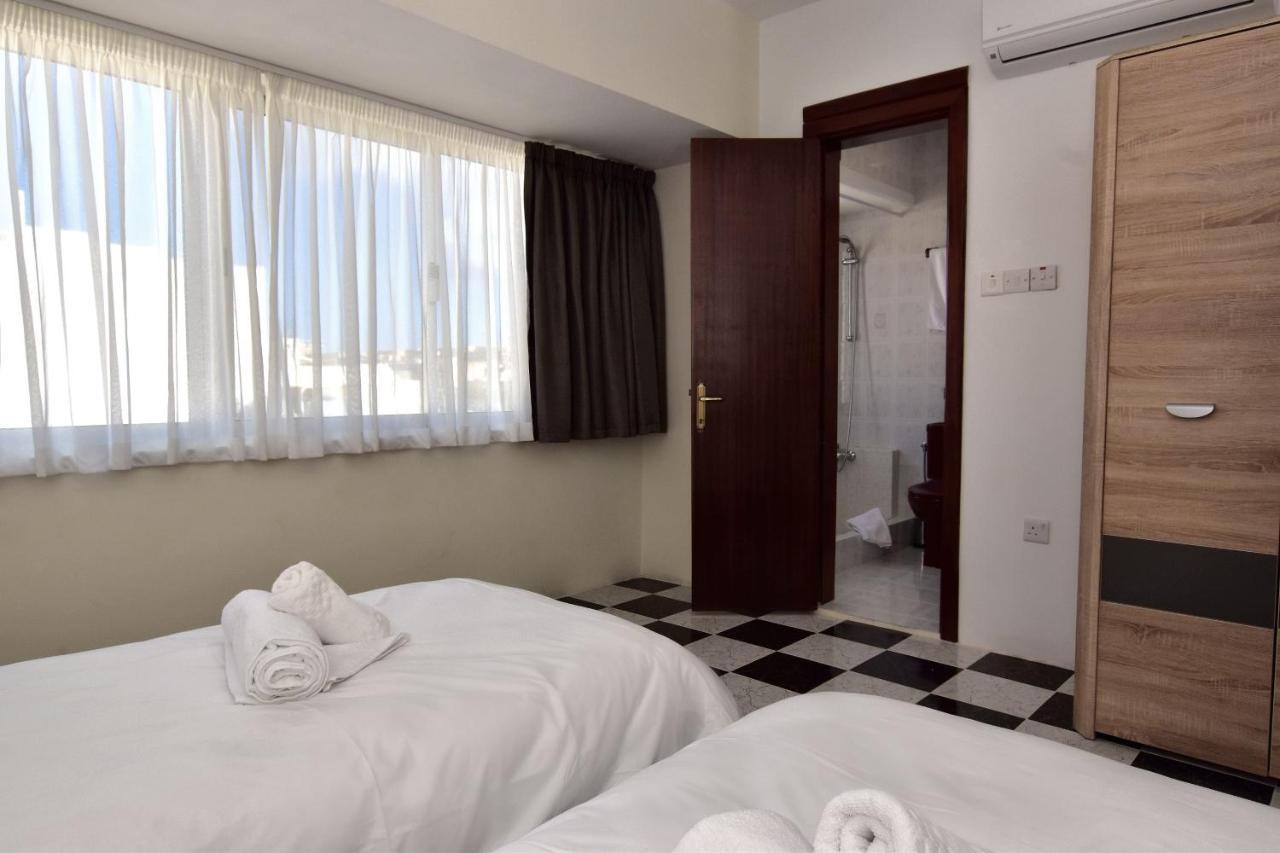 2 Bedroom, Bright & Central Top Floor Apartment - 5 Msida Eksteriør bilde