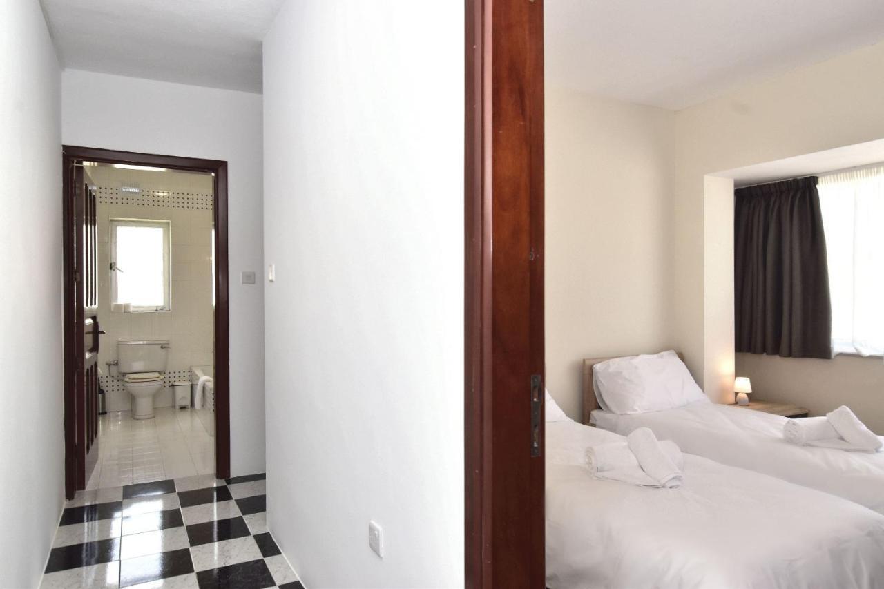 2 Bedroom, Bright & Central Top Floor Apartment - 5 Msida Eksteriør bilde